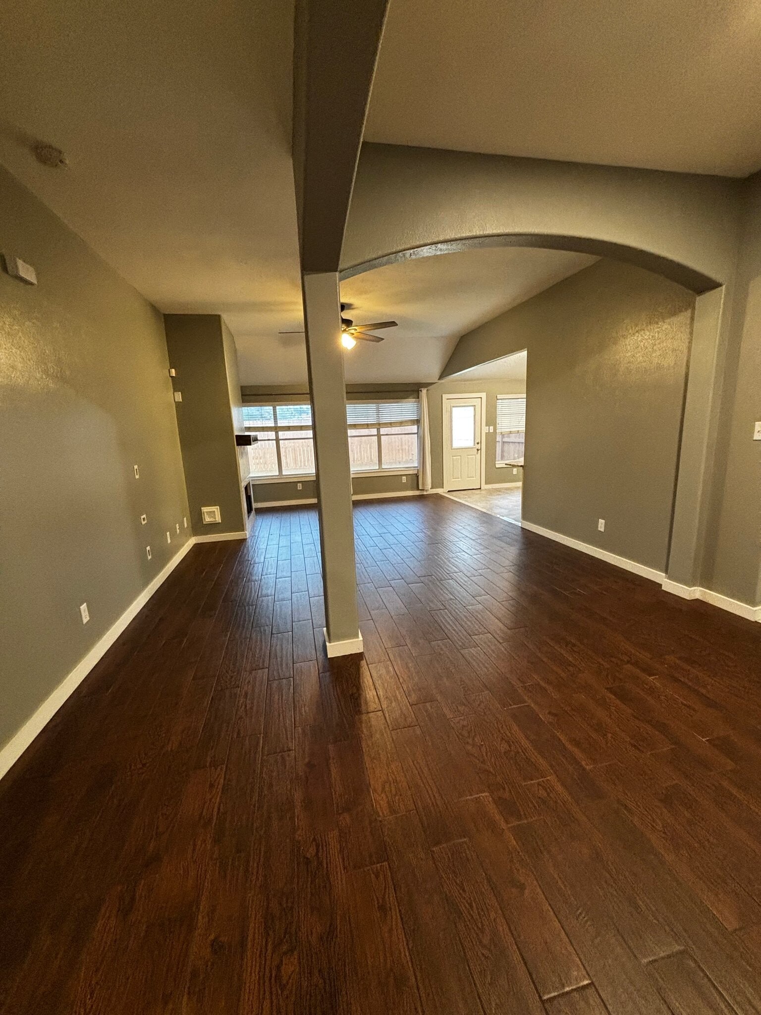 Building Photo - 4623 Village Park Dr