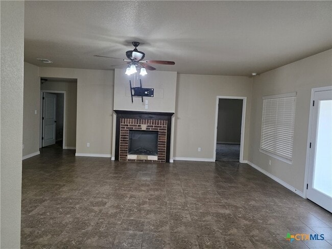 Building Photo - 1713 Risen Star Ln