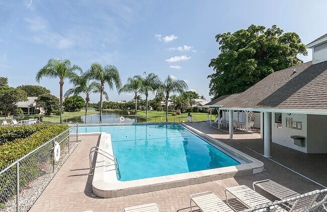 Building Photo - 13625 Admiral Ct