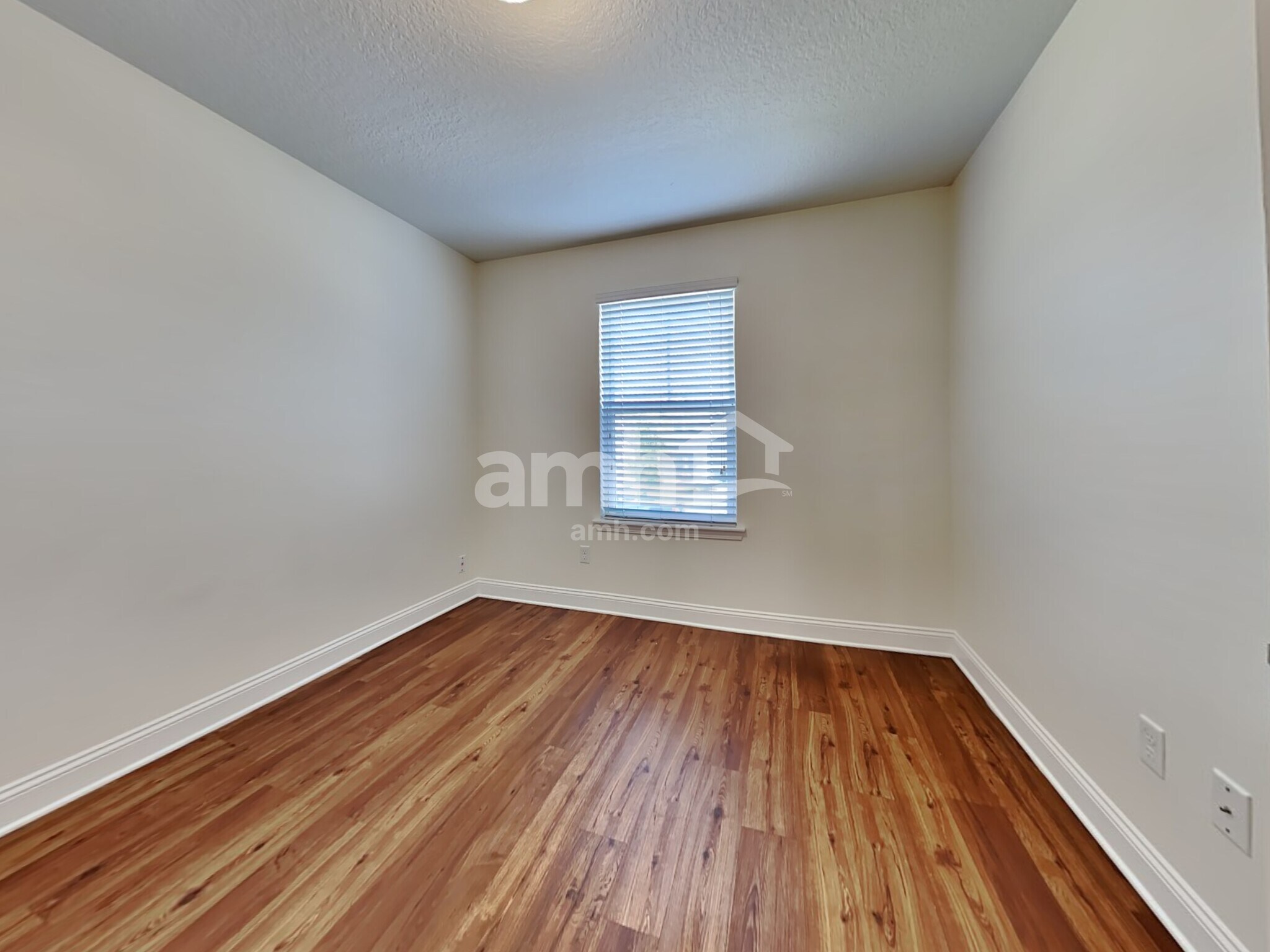 Building Photo - 3308 Roundabout Dr