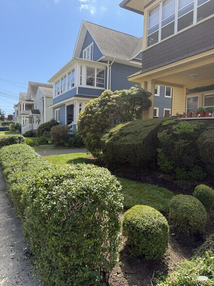 Building Photo - 79 Scofield Ave