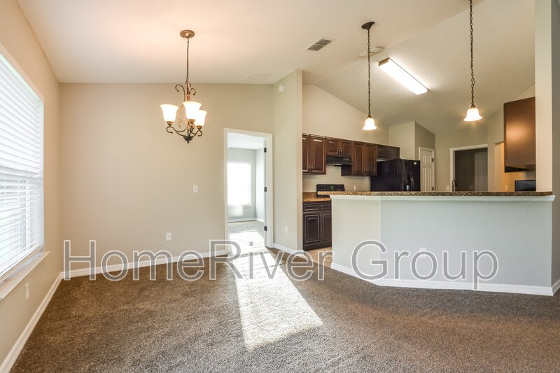 Building Photo - 16851 SW 41st Ave Rd