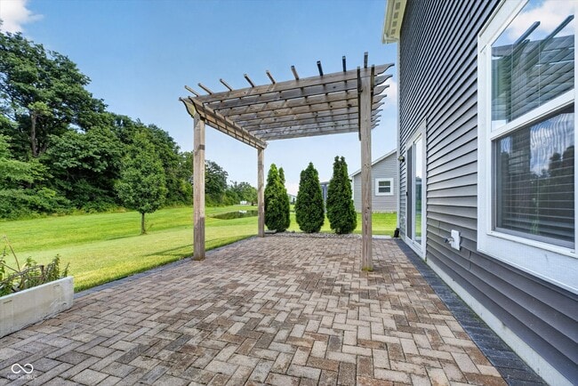 Building Photo - 793 N Crystal Dr