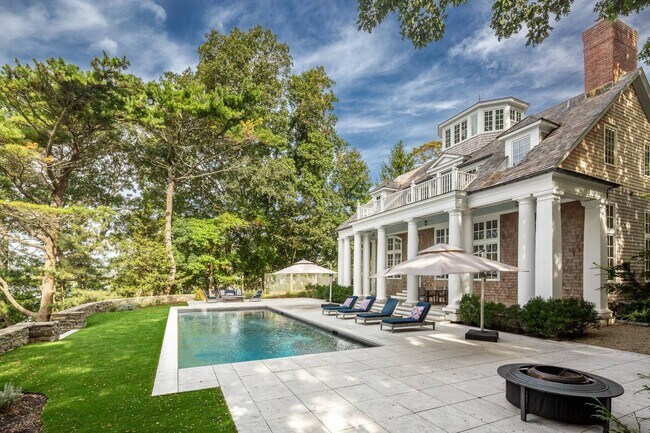 Building Photo - 66 Ram Island Dr