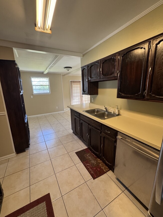 Building Photo - 1801 Carnation Ave