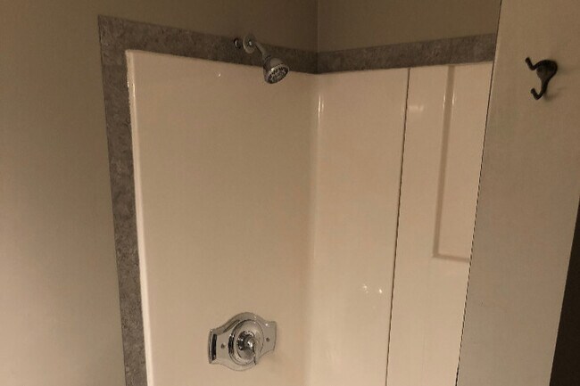 Building Photo - 1030 N 5th St