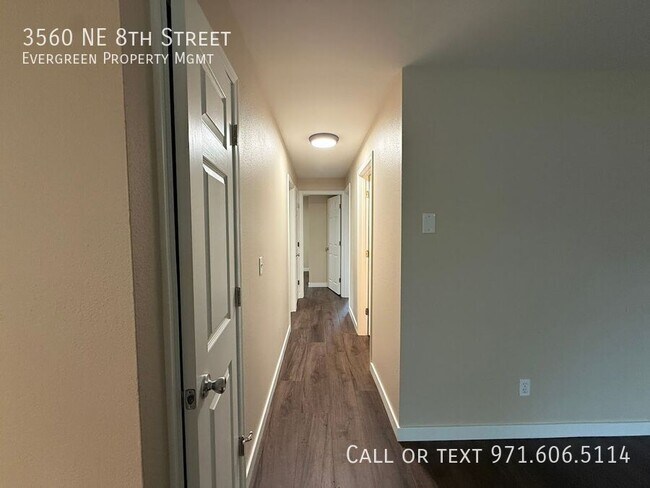 Building Photo - 3560 NE 8th St