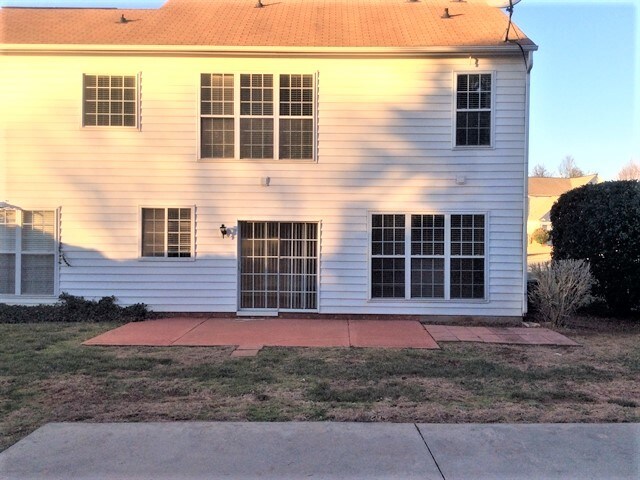 Building Photo - 9340 Stawell Dr