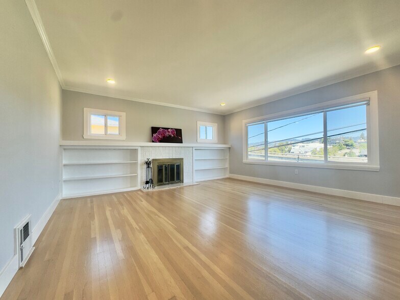 Building Photo - 161 Perry Pl