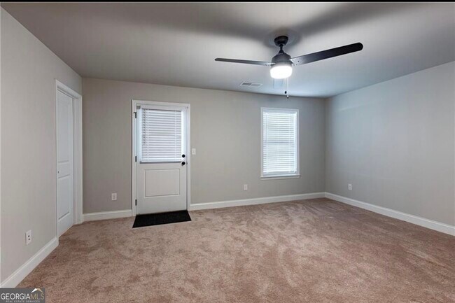 Building Photo - 3312 Sangster Way