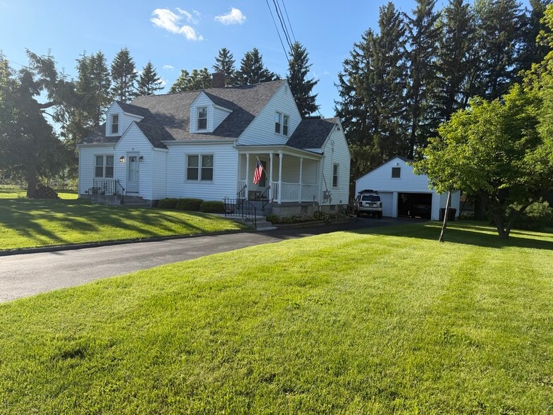 Building Photo - 220 Pleasant View Dr