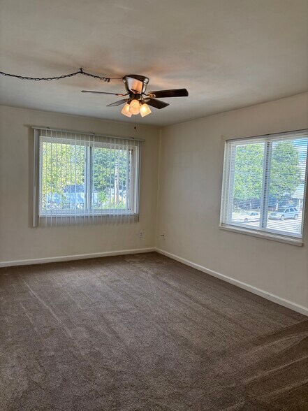 Primary Photo - 506 Morse Ave