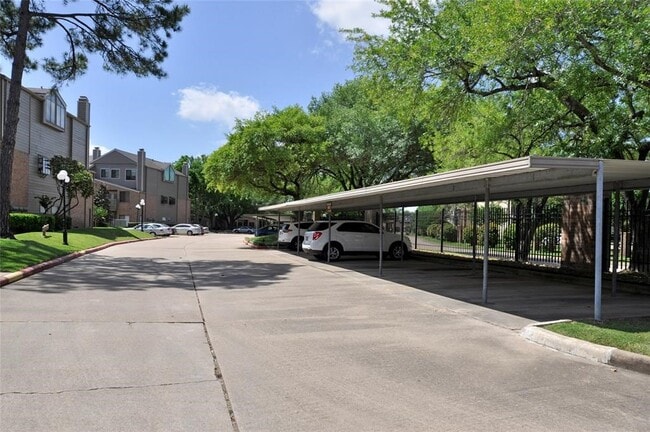 Building Photo - 2023 Gentryside Dr