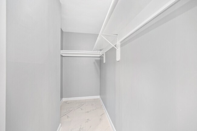 Building Photo - 1363 Westgreen Blvd