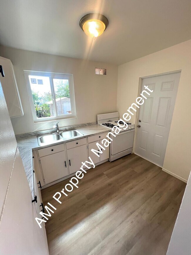 Building Photo - FULTON