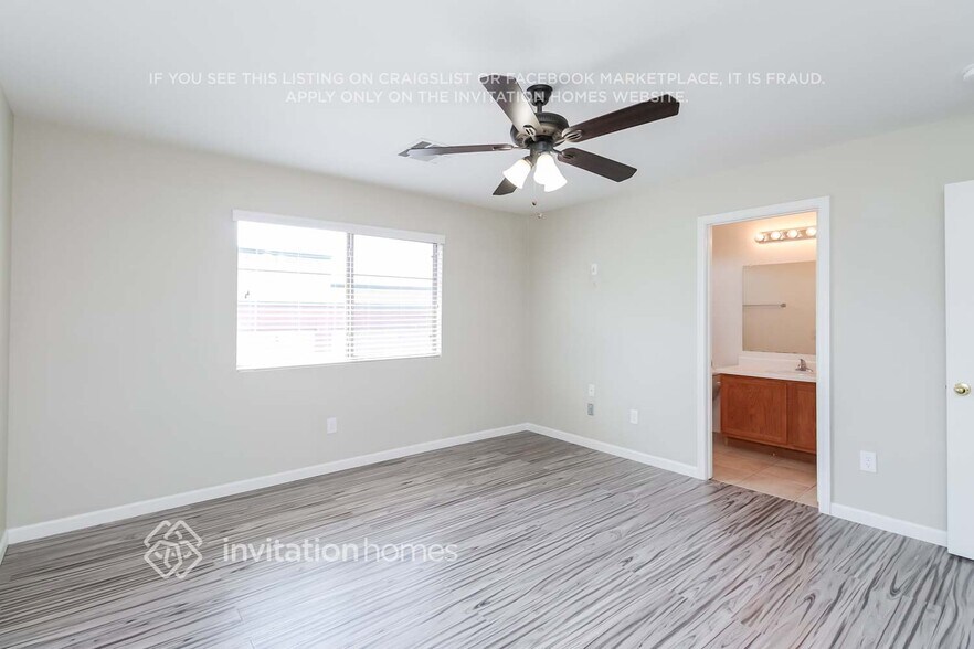 Building Photo - 1551 E Betsy Ln