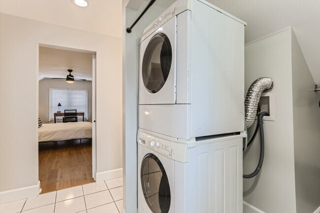 Building Photo - 91 Pearl St