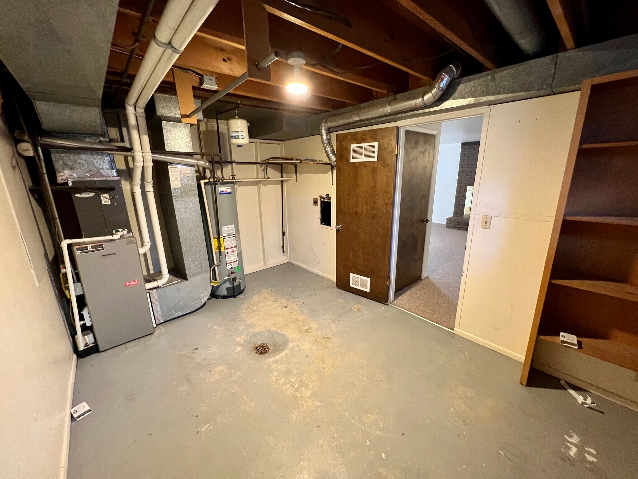 Utility Laundry Room - 2344 E Fisher Ln