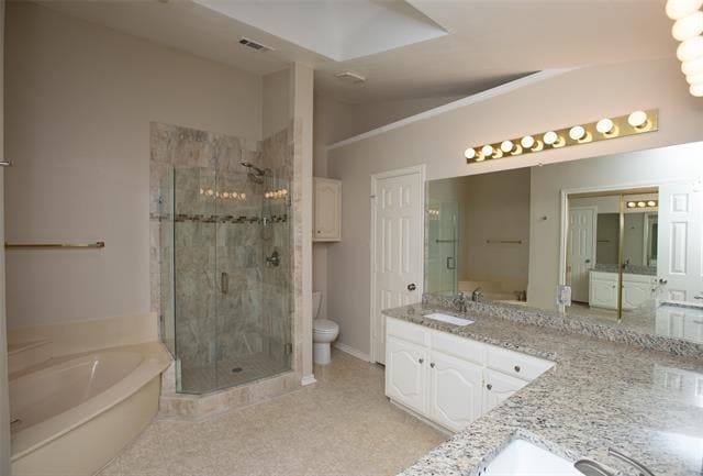 Building Photo - 705 Greenway Dr