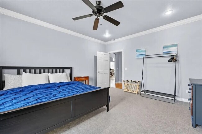 Building Photo - 38 Riviera Dr