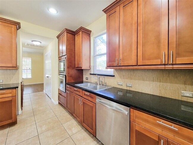 Building Photo - 5307 Barleycorn Ln