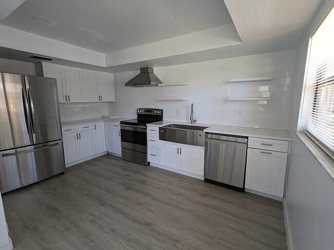 Building Photo - 180 Joanne Pl