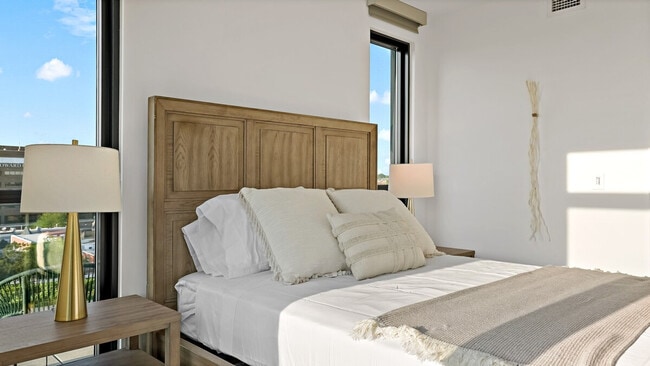 Building Photo - 1722 6th St NW