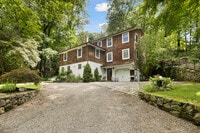 Building Photo - 19 Gaylord Dr N