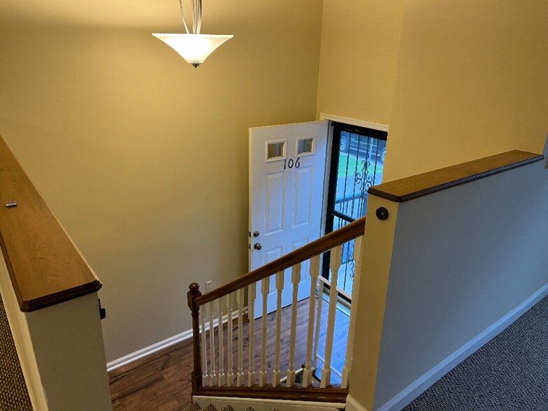 Building Photo - 106 Ghaner Dr