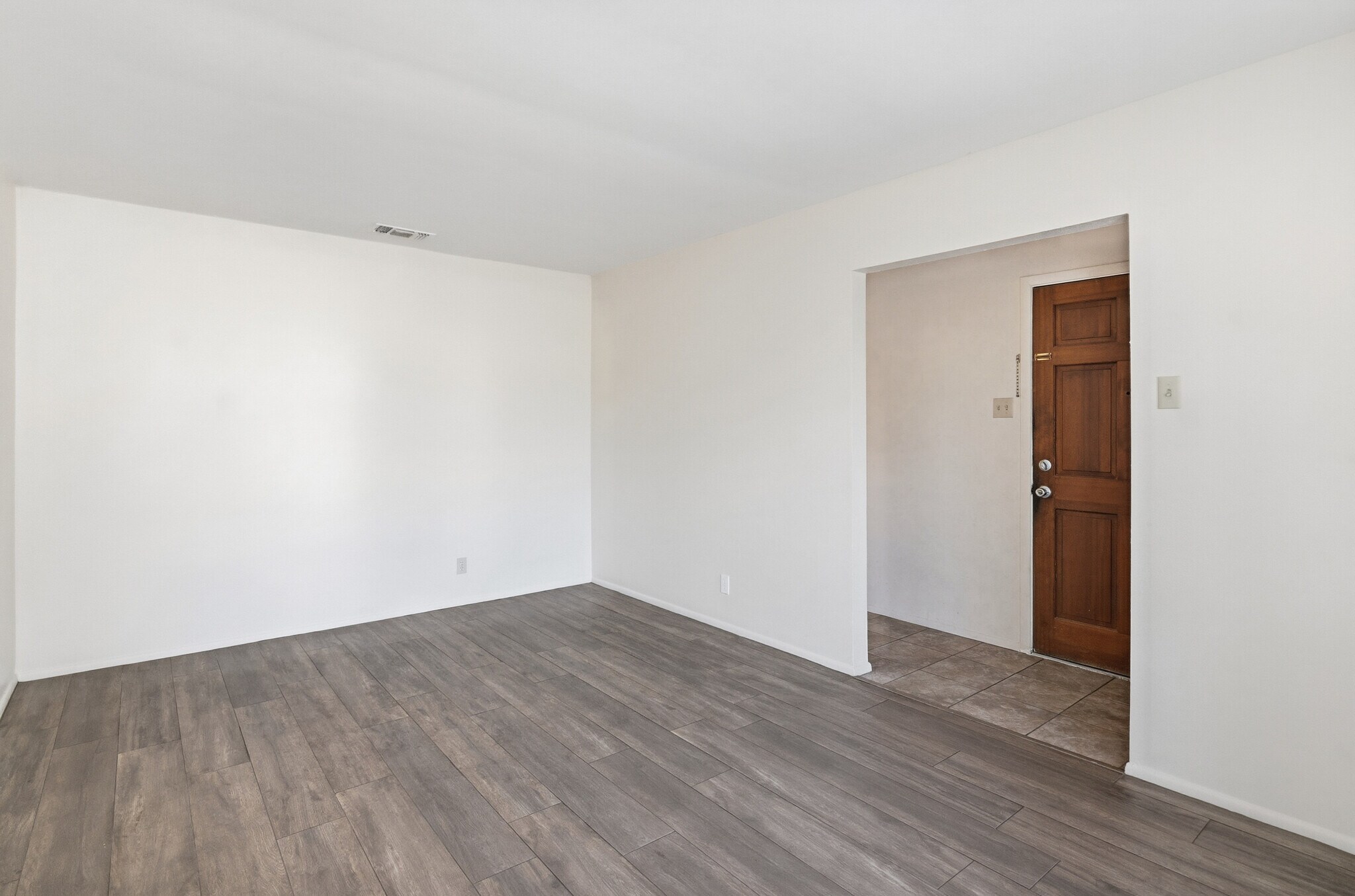 Building Photo - 5922 Moon Dance St