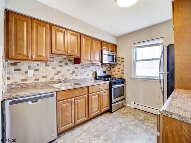 Building Photo - 2467 NJ-10