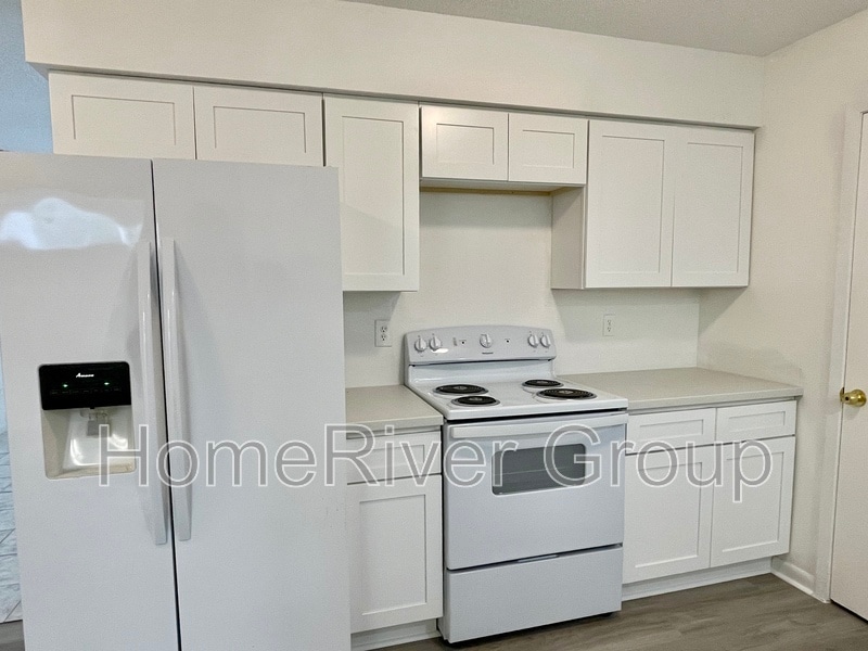 Building Photo - 417 Cart Ct