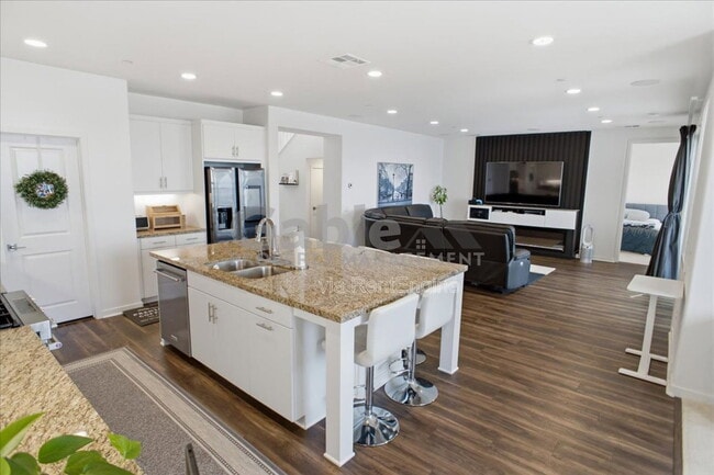 Building Photo - 17952 Spire Ct