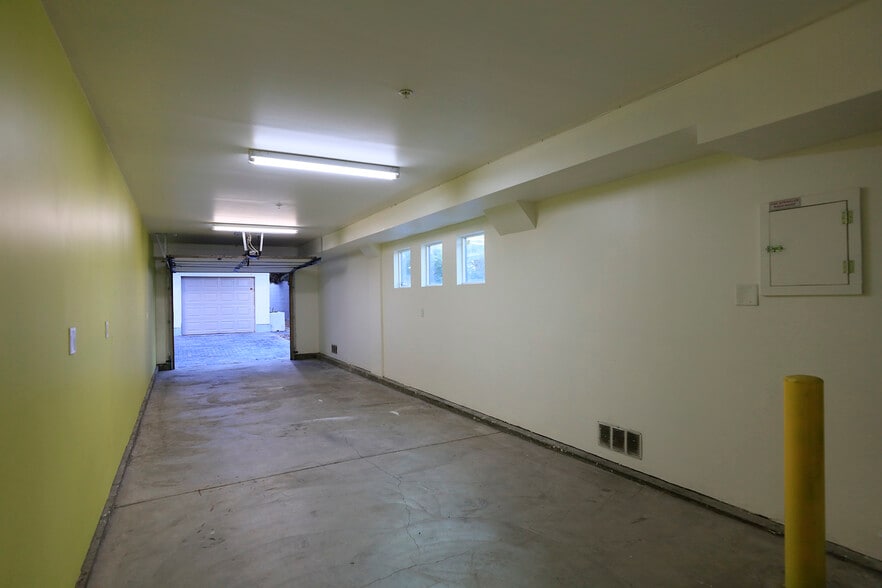 Garage Interior - 741 Wilcox Ave