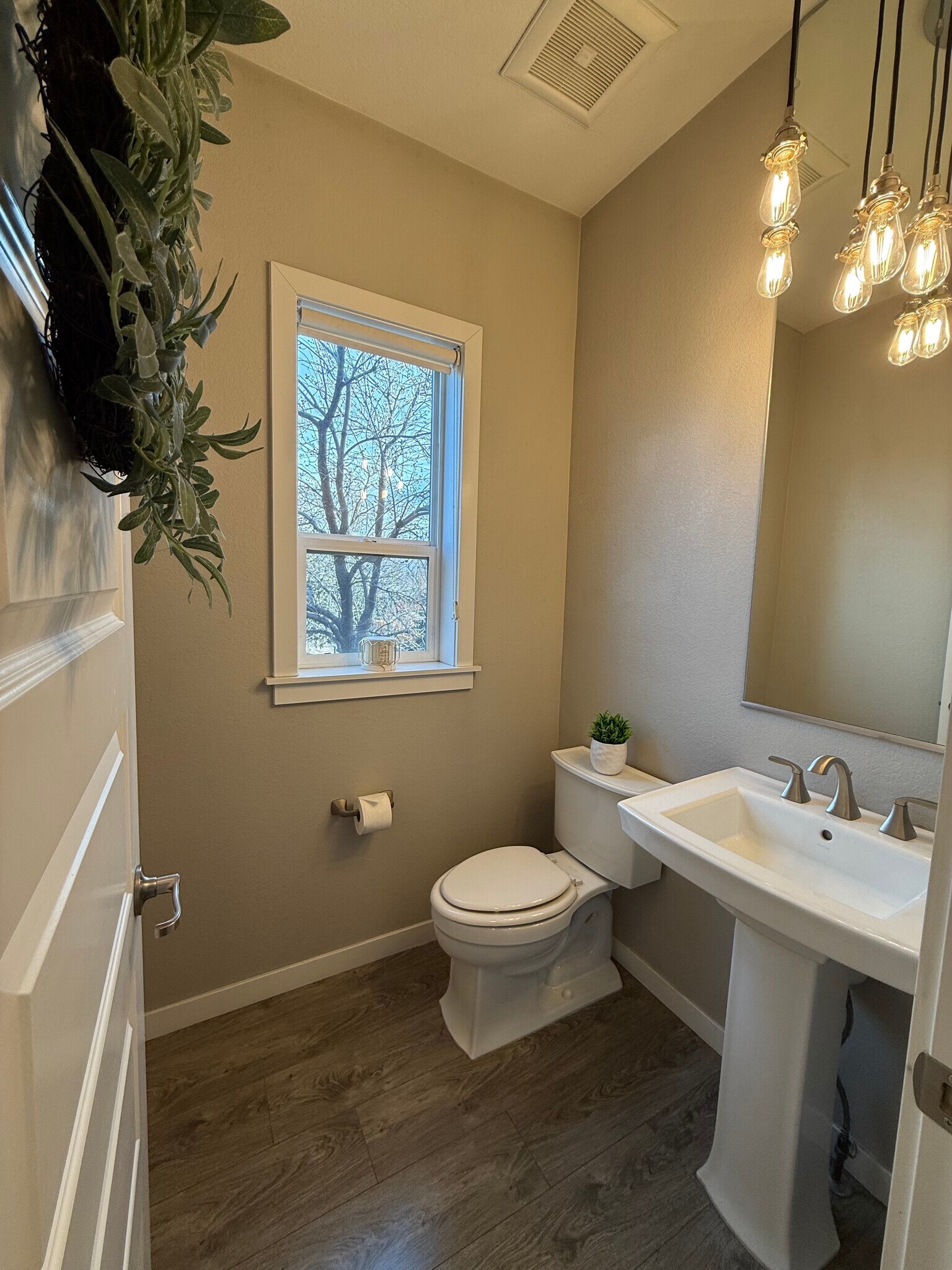 Building Photo - 5660 W 38th Ave