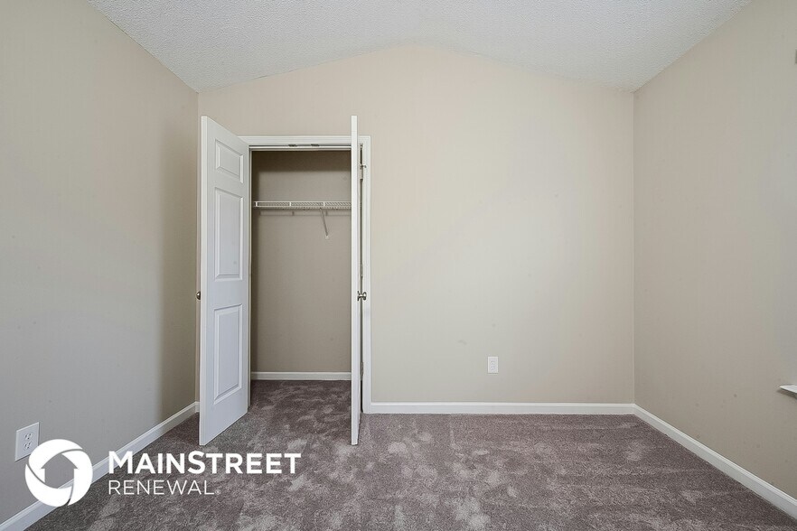 Building Photo - 357 Coral Cir