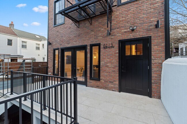 Building Photo - 82 Colgate St