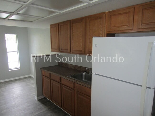 Building Photo - Move in ready! 2/2