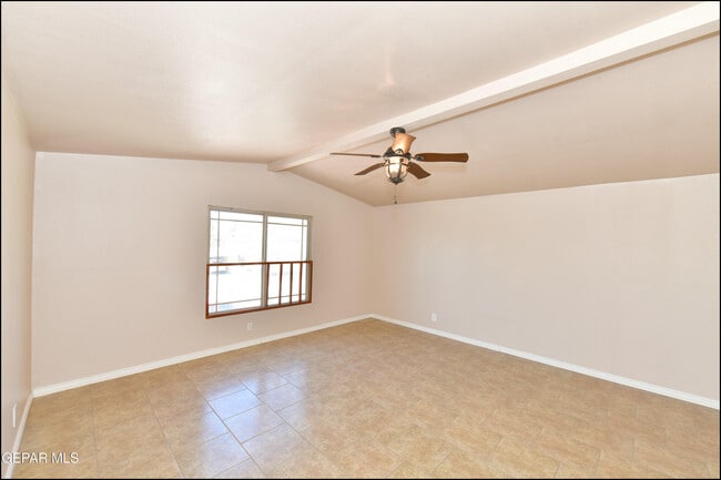 Building Photo - 908 Bolivia St