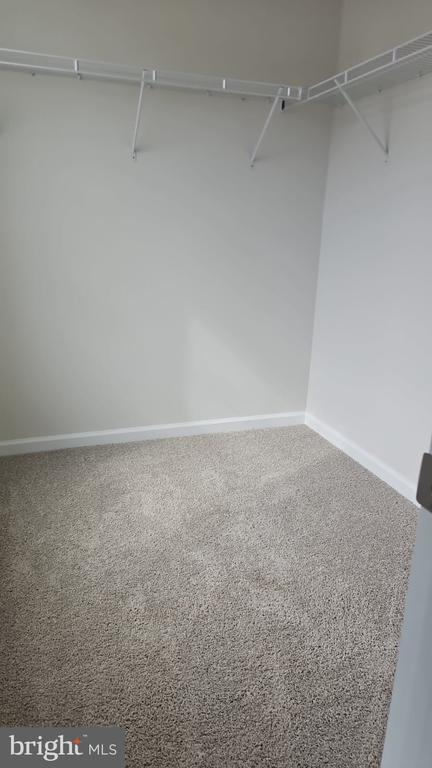 Building Photo - 30 Elliot Ln