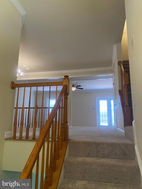 Building Photo - 5713 Wood Creek Ln