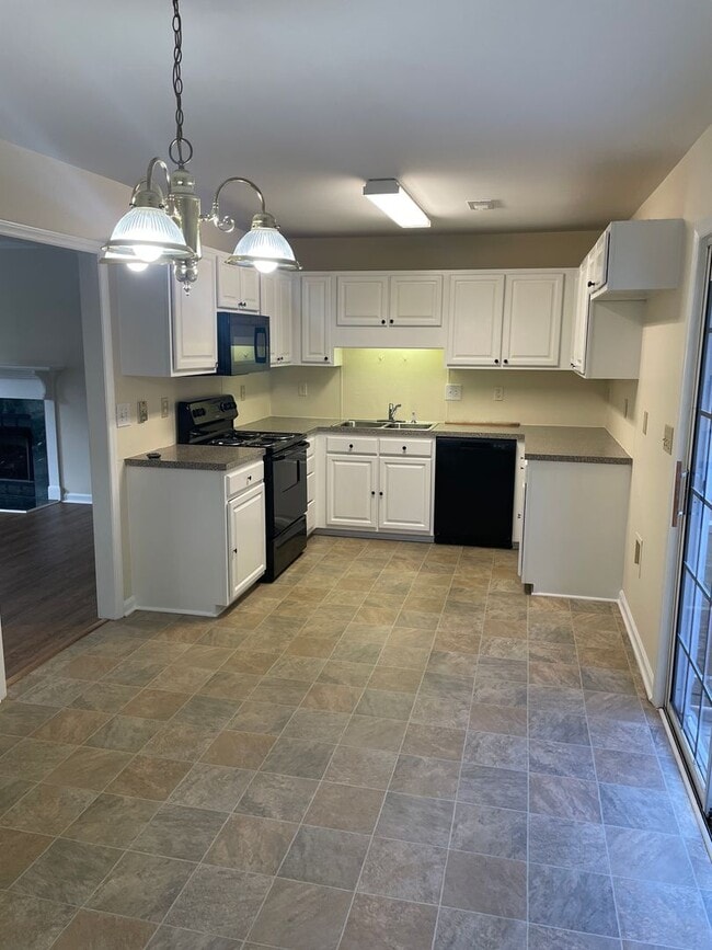 Building Photo - 4020 Selda Dr