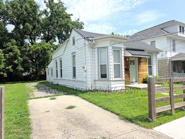 Building Photo - 2602 Essex St