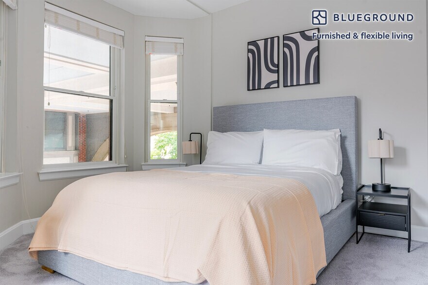 Building Photo - 7131 Arlington Rd