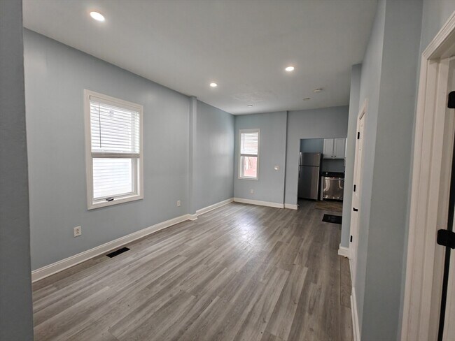 Building Photo - 102 Mt Pleasant Ave