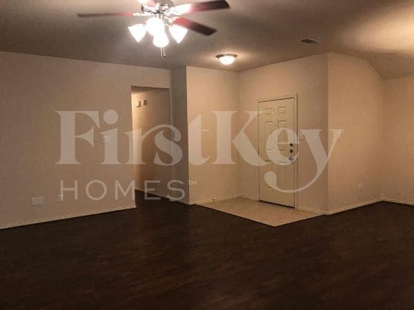 Building Photo - 1218 Jewel Ln