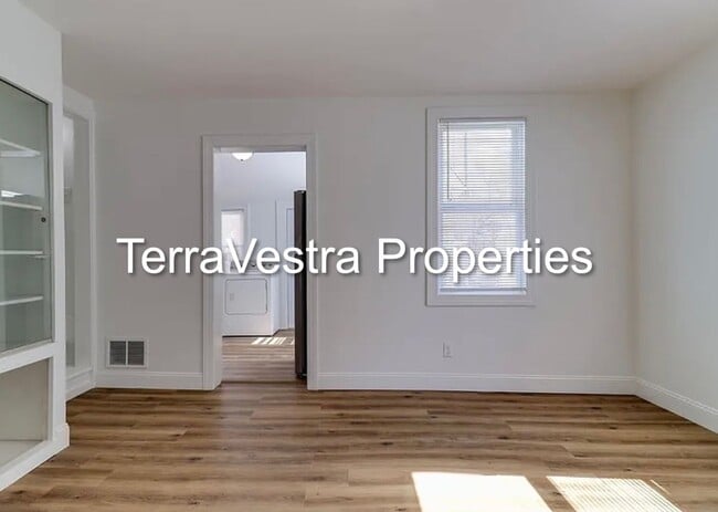 Building Photo - 3 Bed Single Family in Port Norris. Eligib...