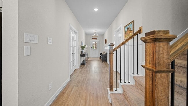 Building Photo - 139 Comber Rd