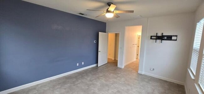 Building Photo - Welcome to this charming Lathrop home offering 4 bedrooms and 3 Baths 2 Car Garage!