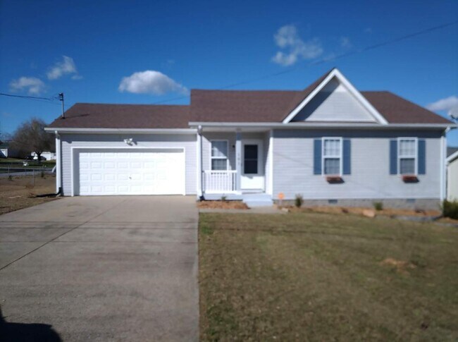 Front of house - 101 Bowers Ct